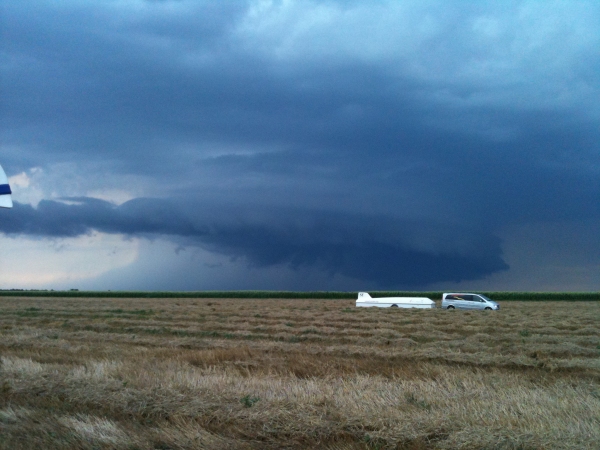 Aussenlandung vor der Gewitterfront