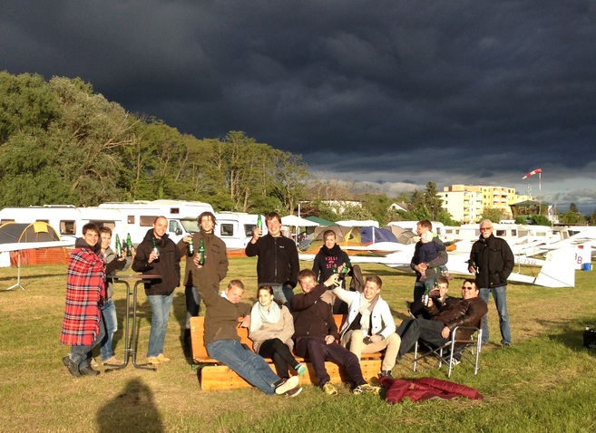 Gute Stimmung trotz dunkler Wolken